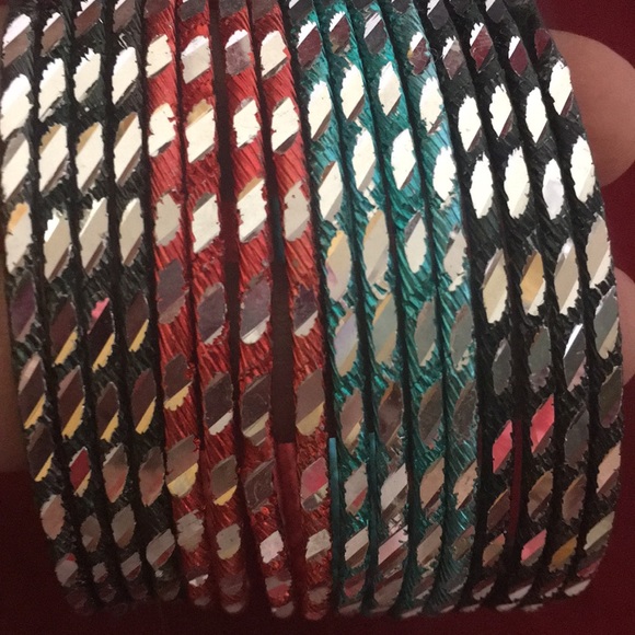 Nwot multicolored metal bangles set of 16 - Picture 3 of 7
